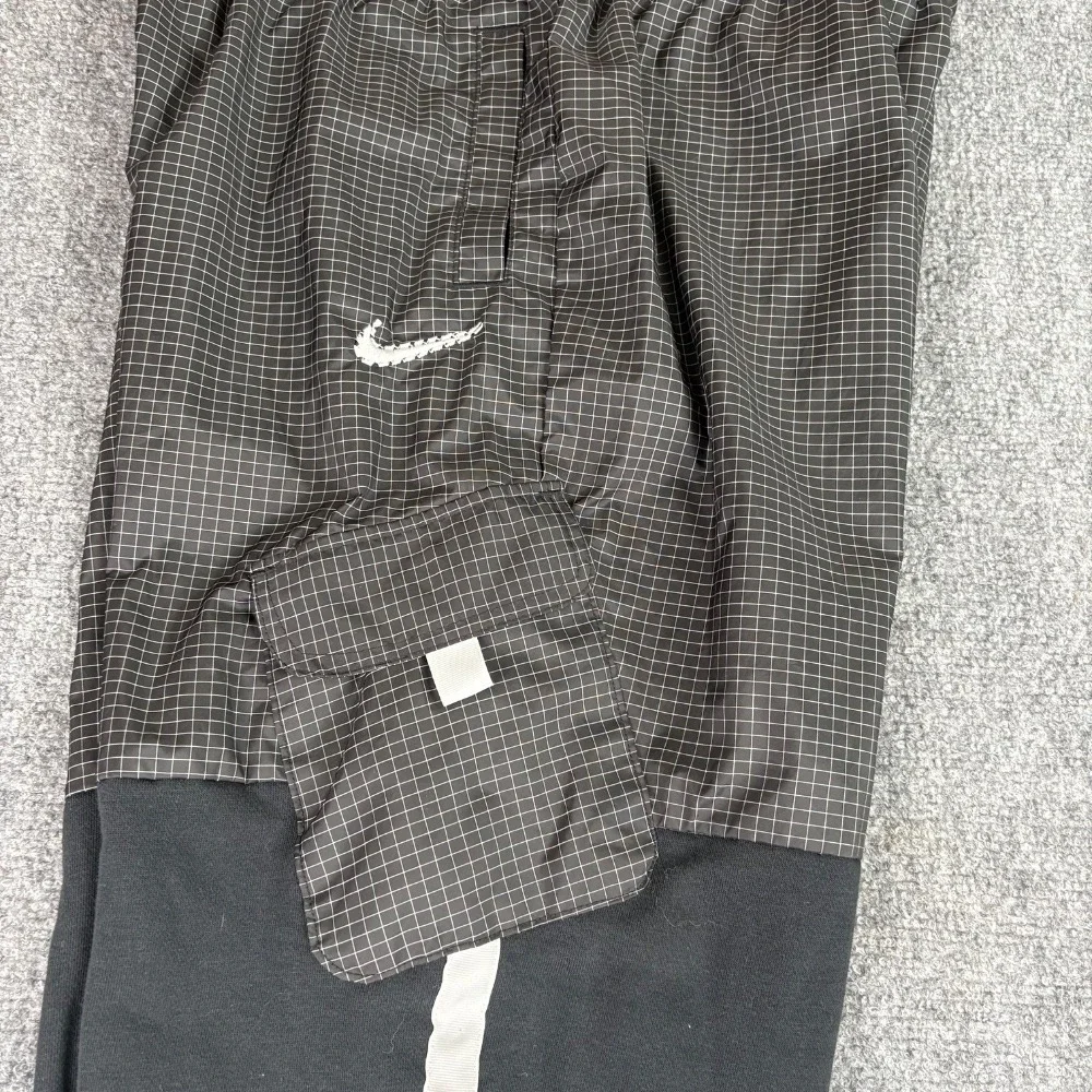 Nike Outdoor Play Hybrid DQ8741 Big Kids XL Black Sweatpants Joggers Track Pants